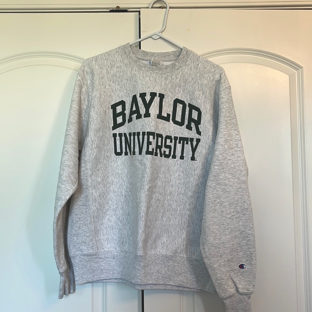 This is a grey Champion Baylor University hoodie, size Medium.